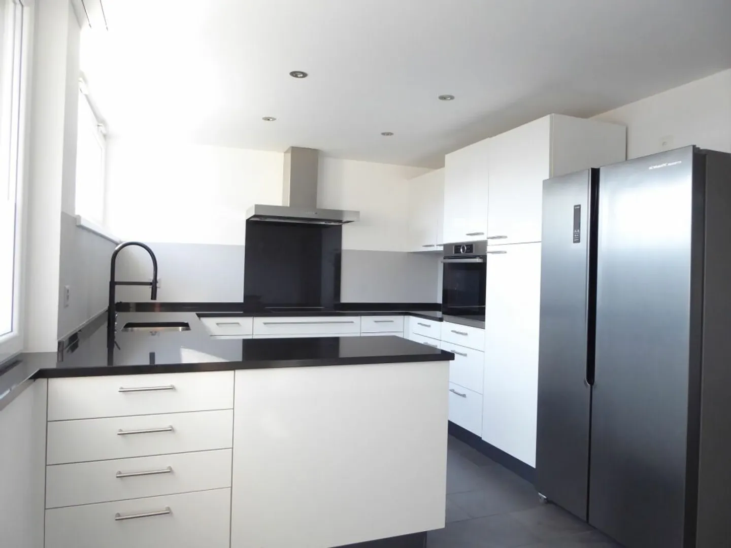 familienfreundliche und grosszügige 6-Zimmer-Maisonette-Wohnung - Photo 3 sur 13