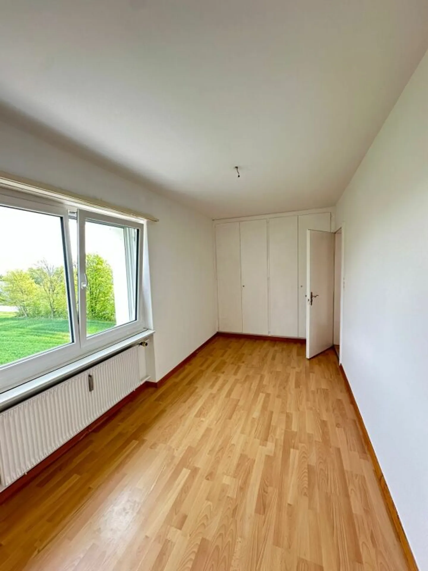Moderne Wohnung mit Balkon - Foto 3 von 12