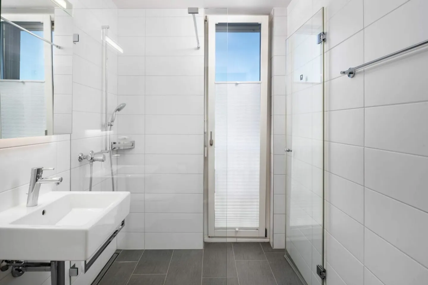 Living at the edge of the forest with a view and evening sun - Photo 9 of 12