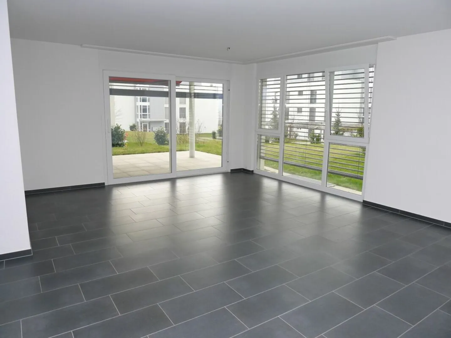 Modern Garden Apartment in Niederrohrdorf - Photo 2 of 7