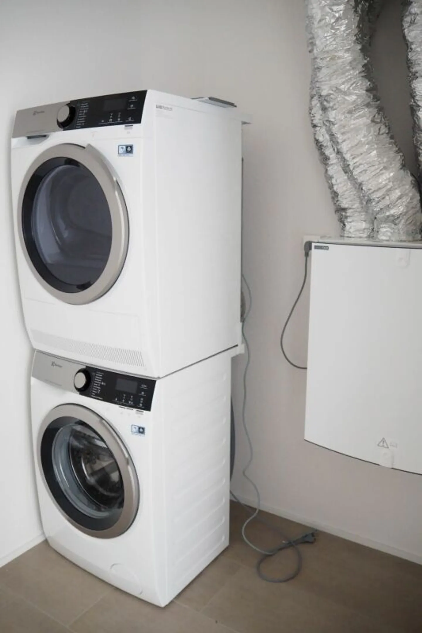 Moderne 2.5-Zimmerwohnung - Photo 6 of 9
