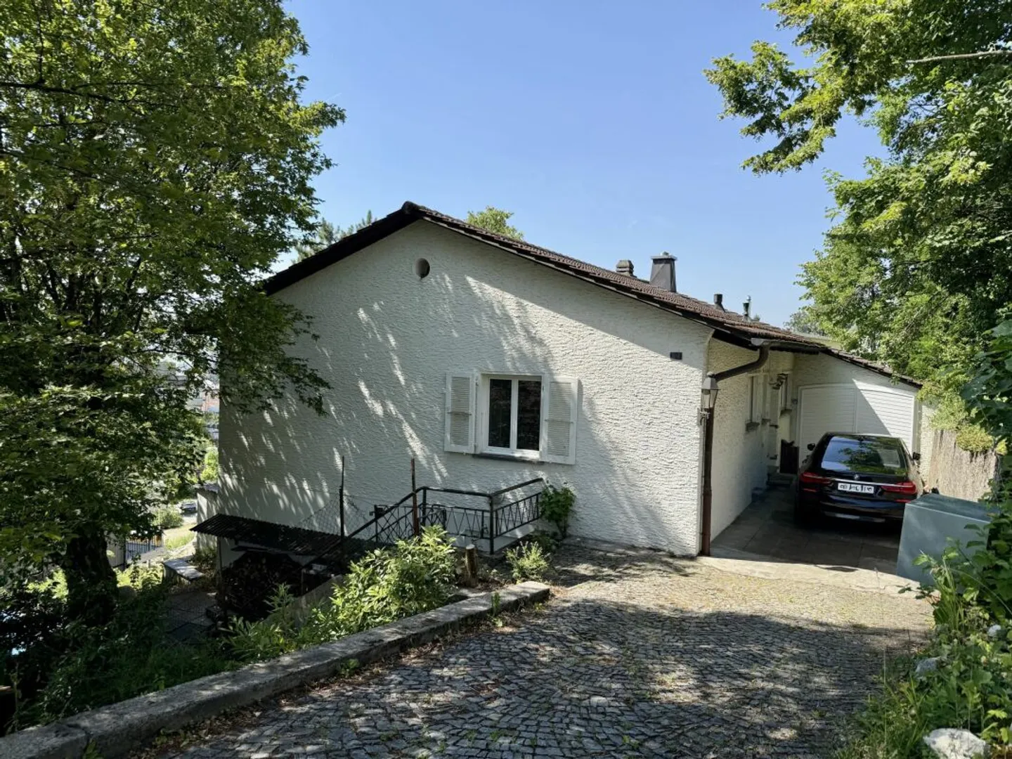 Casa familiare modernizzata con piscina - Foto 4 di 13