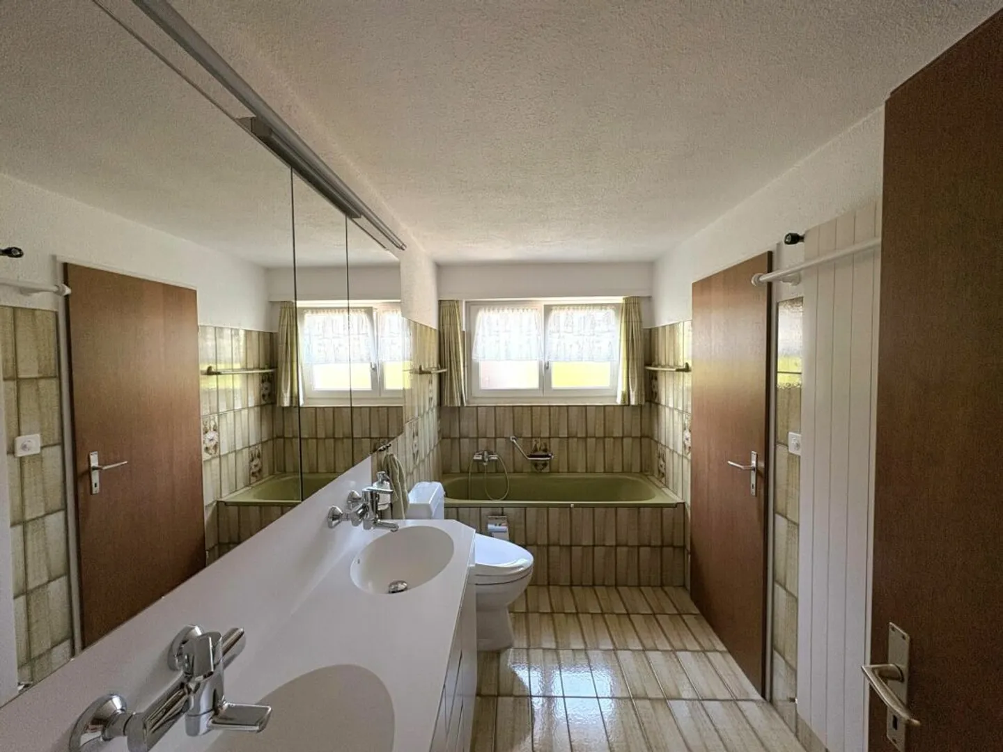 Maison individuelle bien entretenue au cœur d'Islikon - Photo 7 sur 11