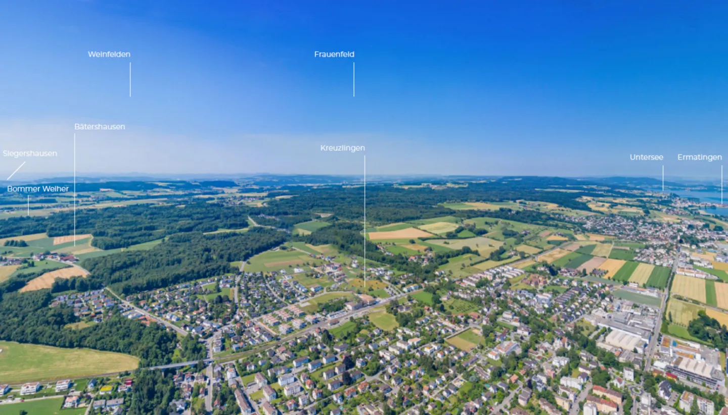 Vue dégagée sur le vert - grande maison individuelle de 6,5 pièces à Bätershausen (près de Kreuzlingen) - Photo 1 sur 11