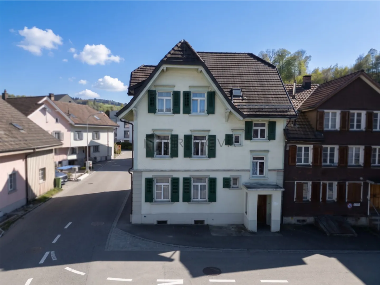 Charming Corner House with Two Residential Units - Versatile Use with Attractive Perspective - Photo 9 of 10