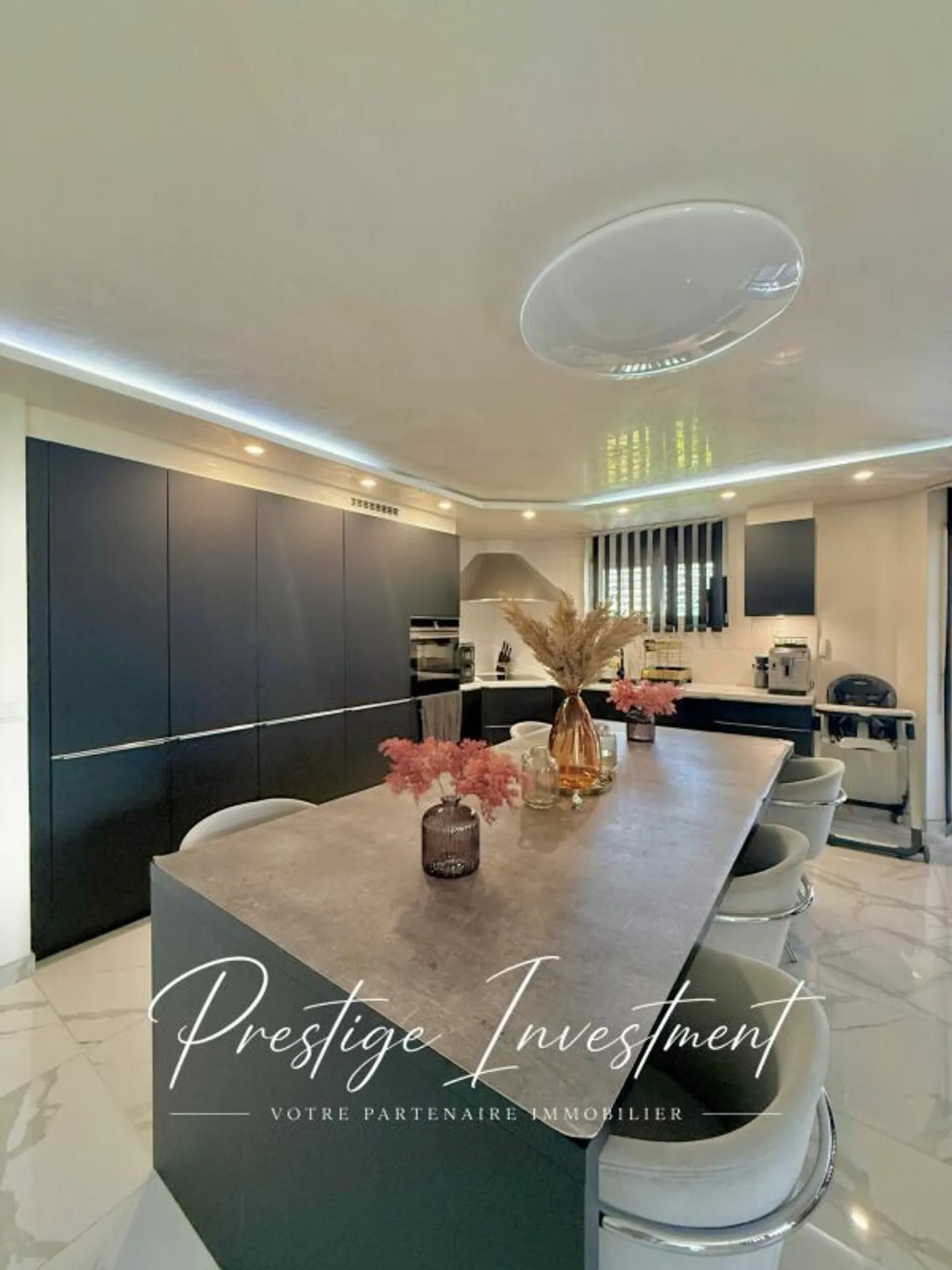 RENOVIERTES 4.5 ZIMMER WOHNUNG & 132 M2 CONTHEY - Foto 5 von 13