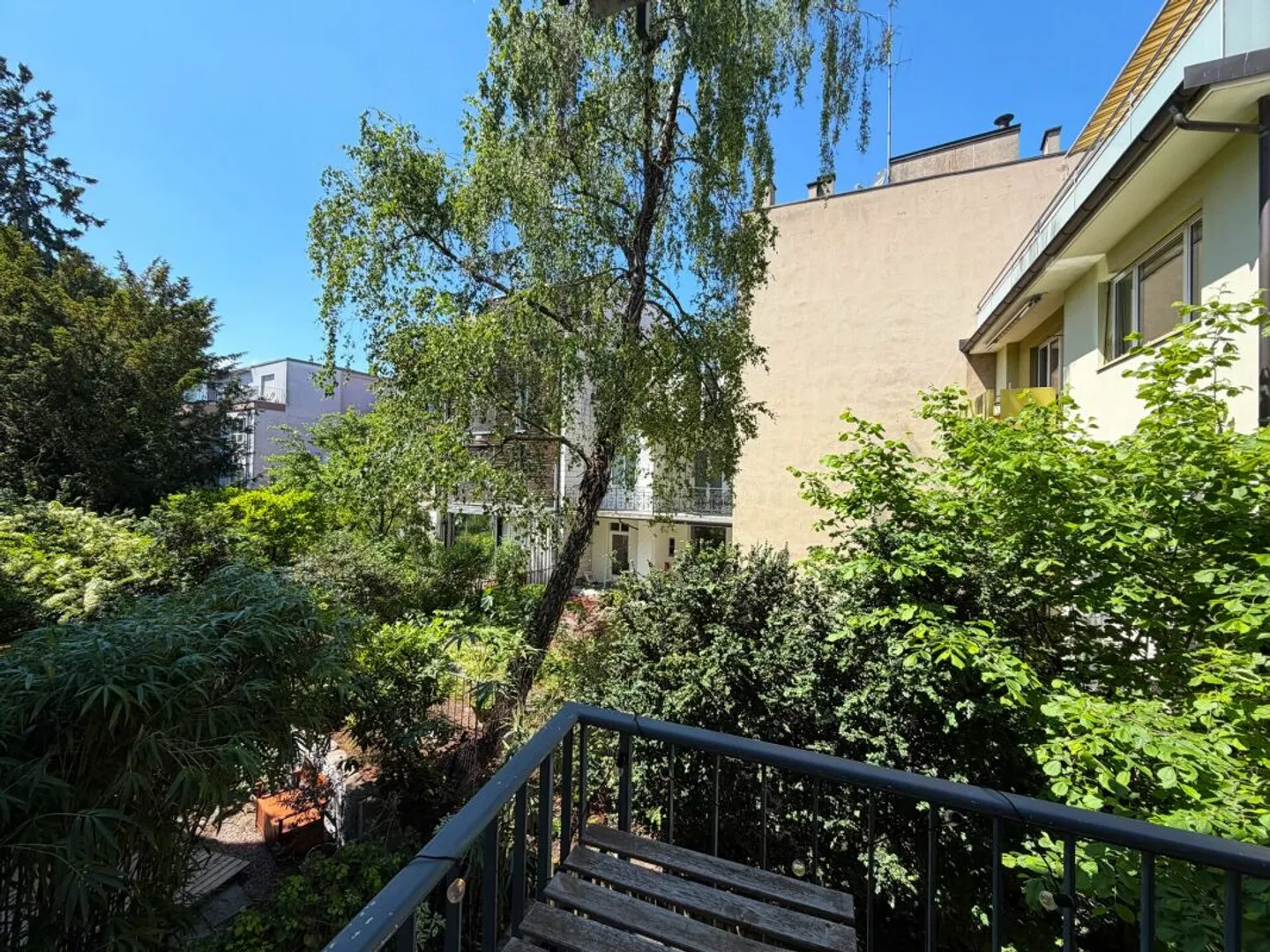 Casa plurifamiliare con 3 appartamenti nel quartiere centrale di Bachletten - Foto 13 di 13