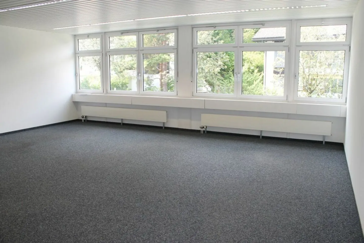 Office space (54 m²) 1st floor - Photo 1 of 4