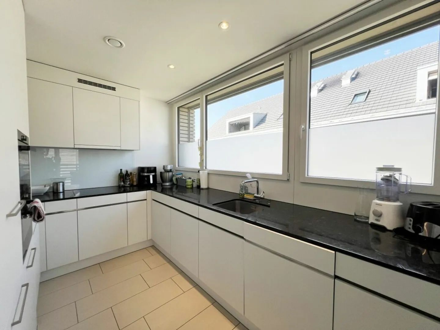 Stylish Condominium in the Heart of Wettingen - Photo 3 of 8