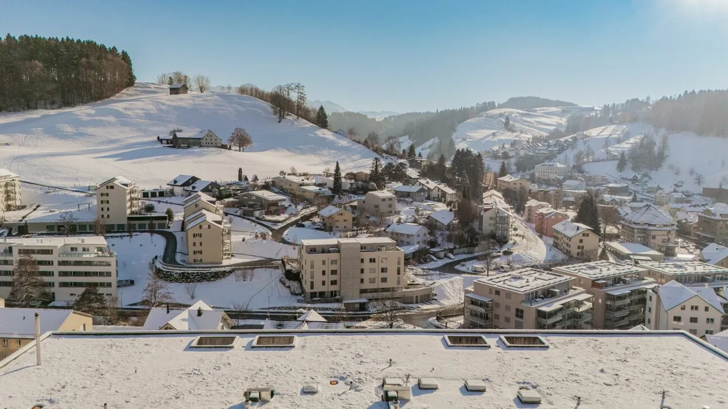 Premium Garden Apartment with Huge Outdoor Area and Impressive Views - Photo 3 of 13