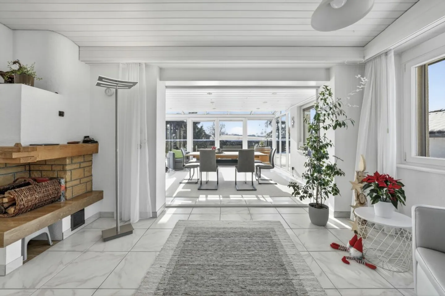 Casa familiare indipendente con molto spazio, idillio da giardino e tecnologia sostenibile - Foto 6 di 13