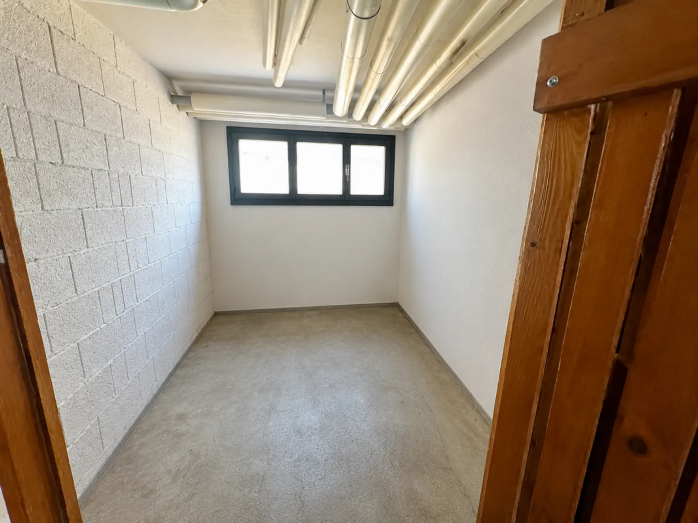 Charmante 3,5-Zimmer-Wohnung nur wenige Schritte vom See und vom Pool entfernt - Foto 10 von 13
