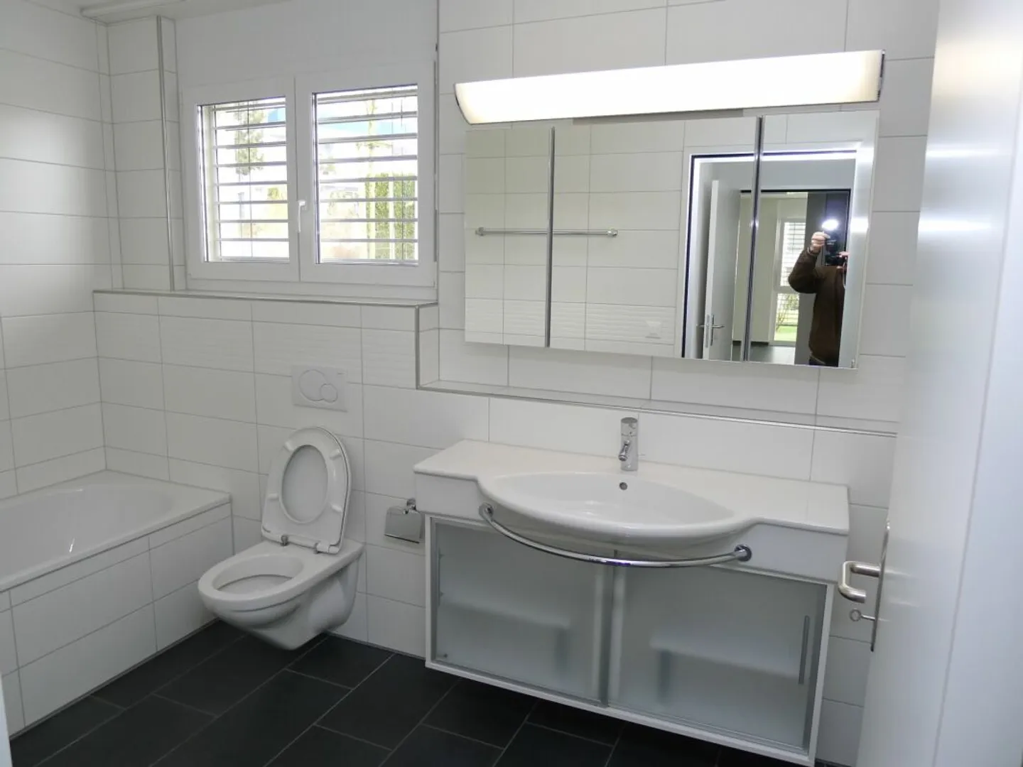 Modern Garden Apartment in Niederrohrdorf - Photo 5 of 7