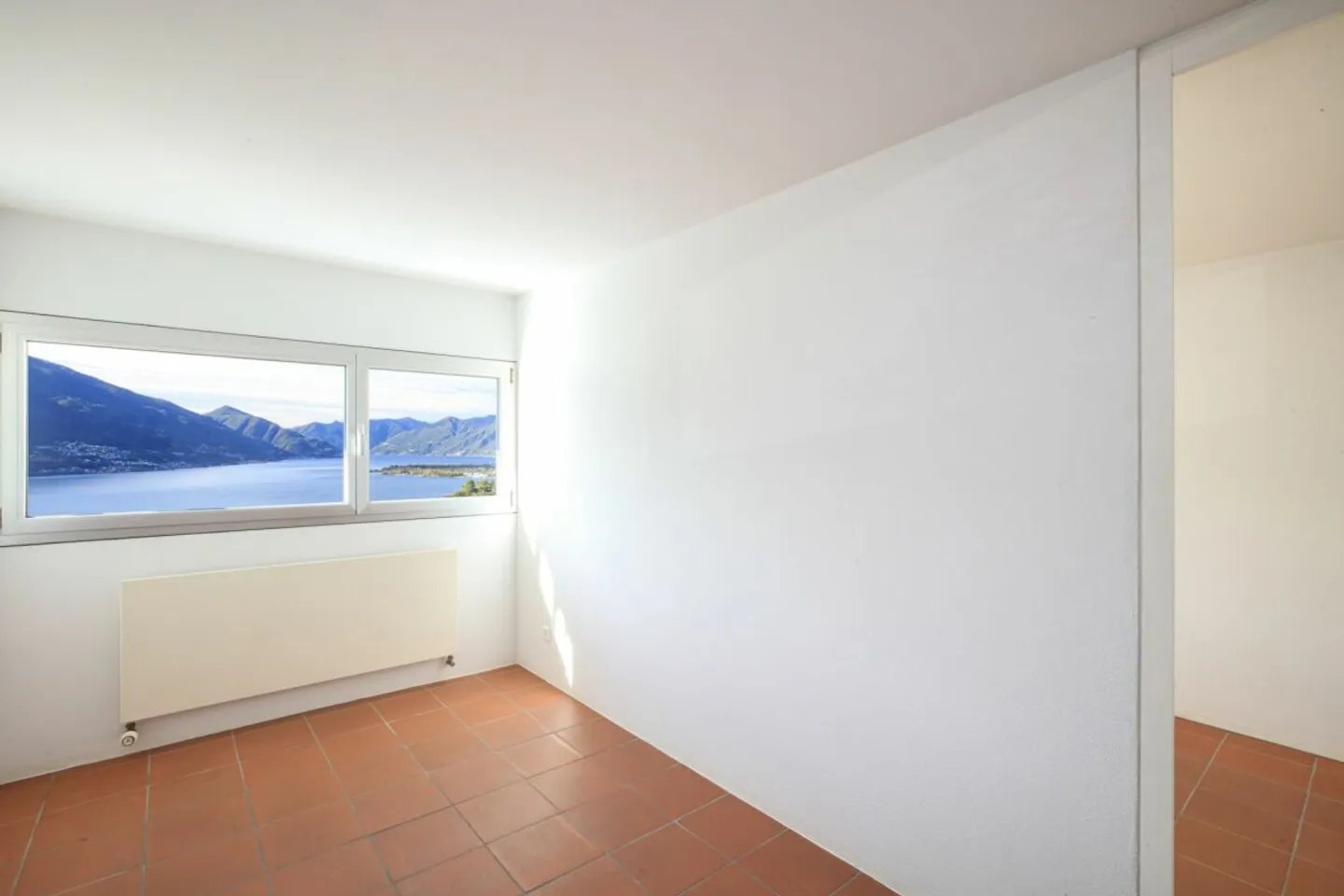 GORDOLA /GORDEMO - Herrlicher Seeblick in unmittelbarer Nähe des Zentrums - Foto 10 di 13