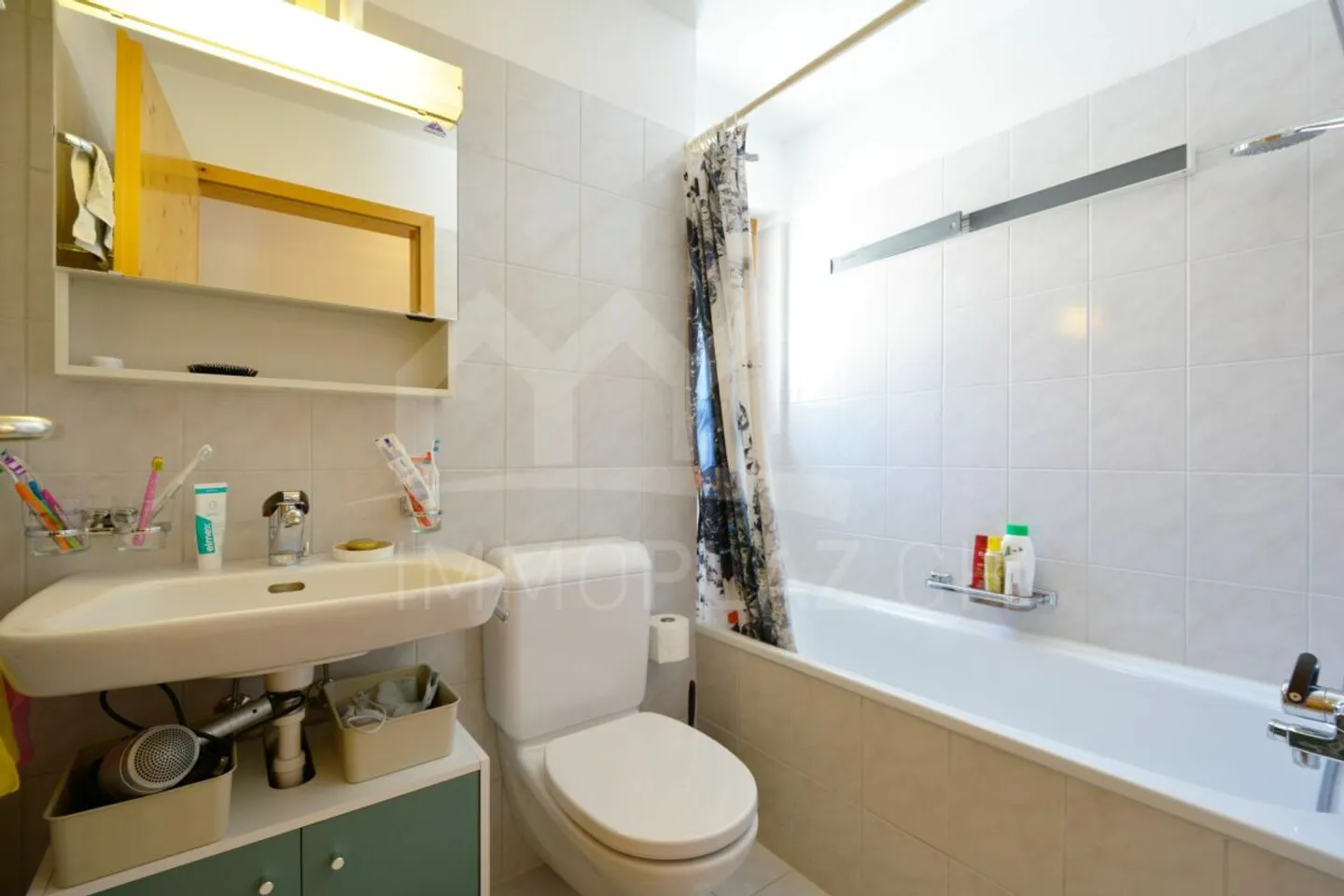 Charmante appartement de vacances 3½ pièces dans un endroit calme avec vue dégagée - Photo 4 sur 8