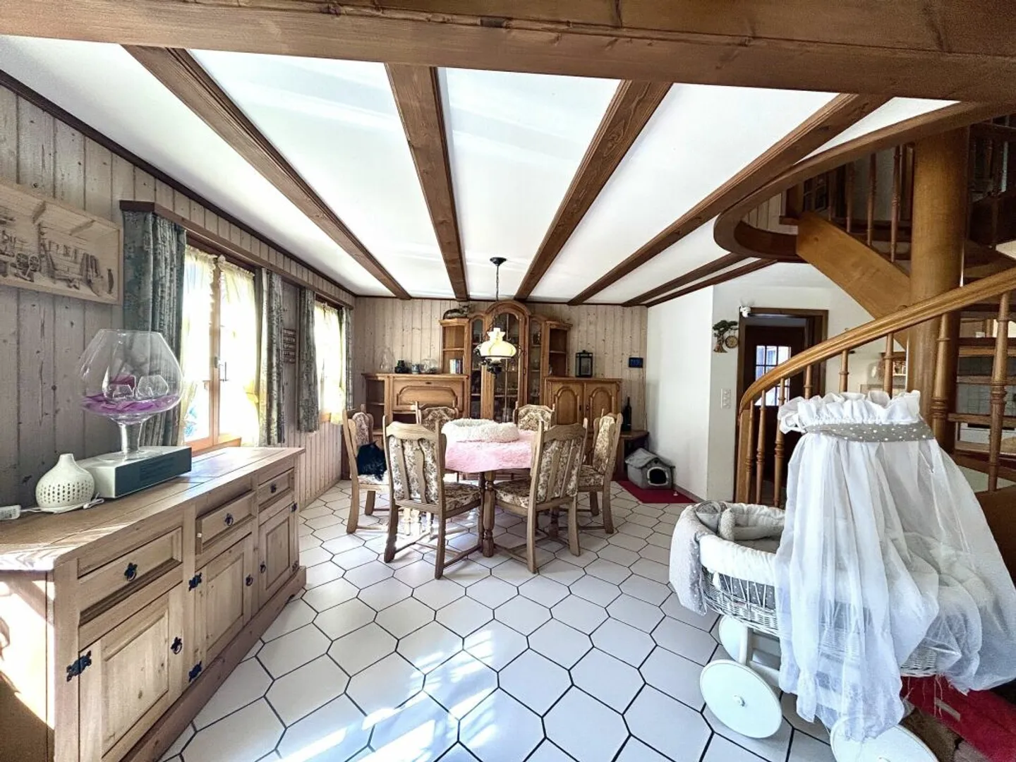 Modernized single-family house with high-quality new extension and 3 parking spaces! - Photo 4 of 13