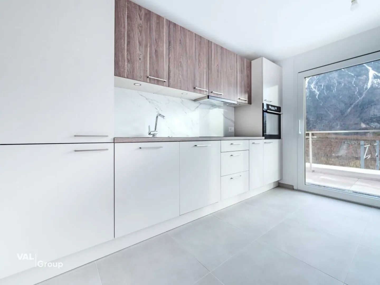 Ottimale esposizione al sole e vista mozzafiato. - Foto 2 di 10