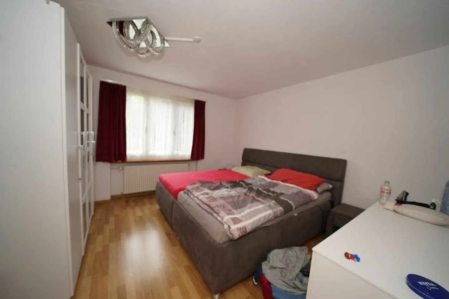 Charmantes 4.5 Zimmer Einfamilienhaus mit 500m2 Umschwung/Garten - Photo 9 sur 13