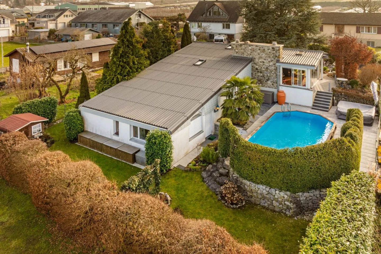 Maison exclusive de 6,5 pièces avec jardin de rêve, piscine et proximité directe du lac - Votre paradis au bord de l'eau ! - Photo 1 sur 12