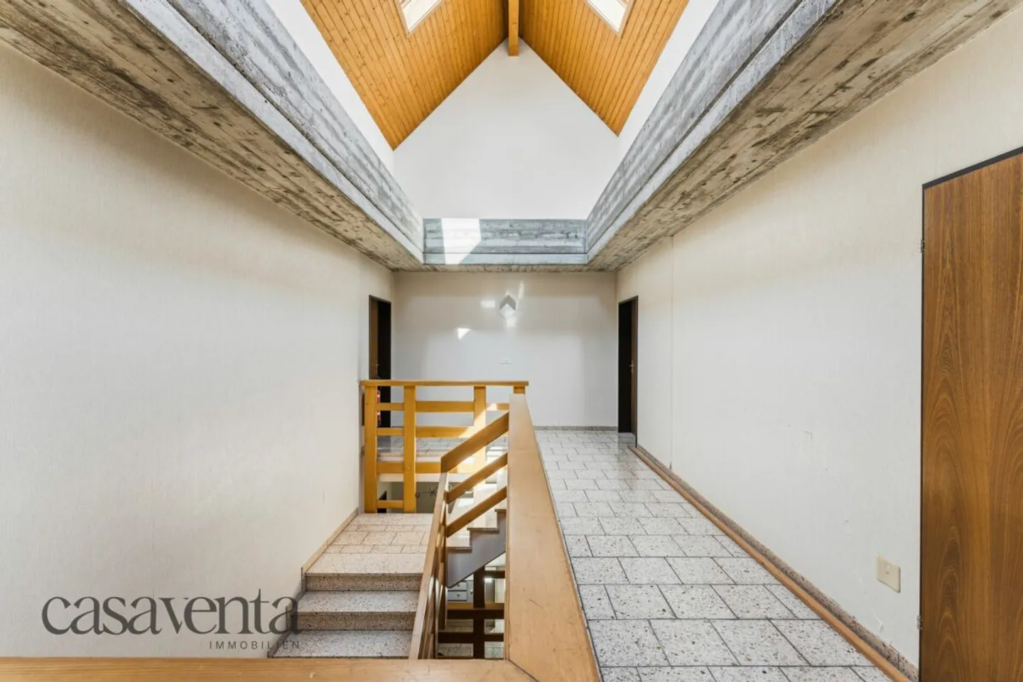 Attractive 3.5-Room Apartment with Balcony & Potential - only 2 min. to the S-Bahn - Photo 13 of 13