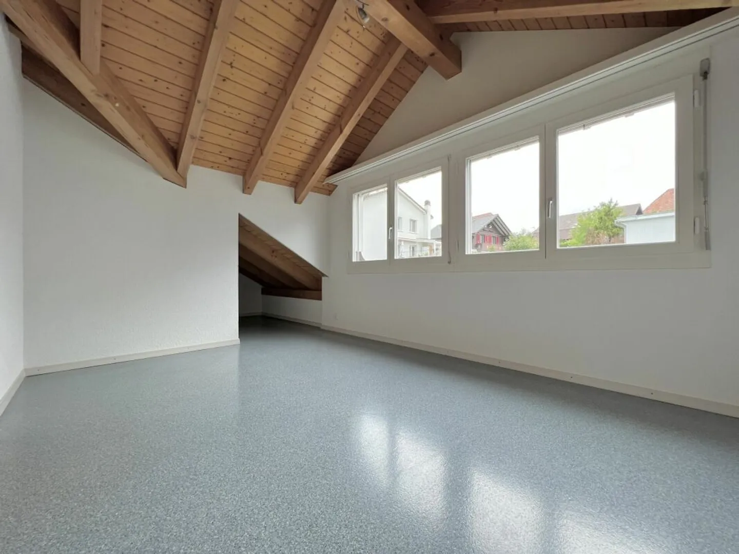 Charmante Dachwohnung - Foto 10 von 13
