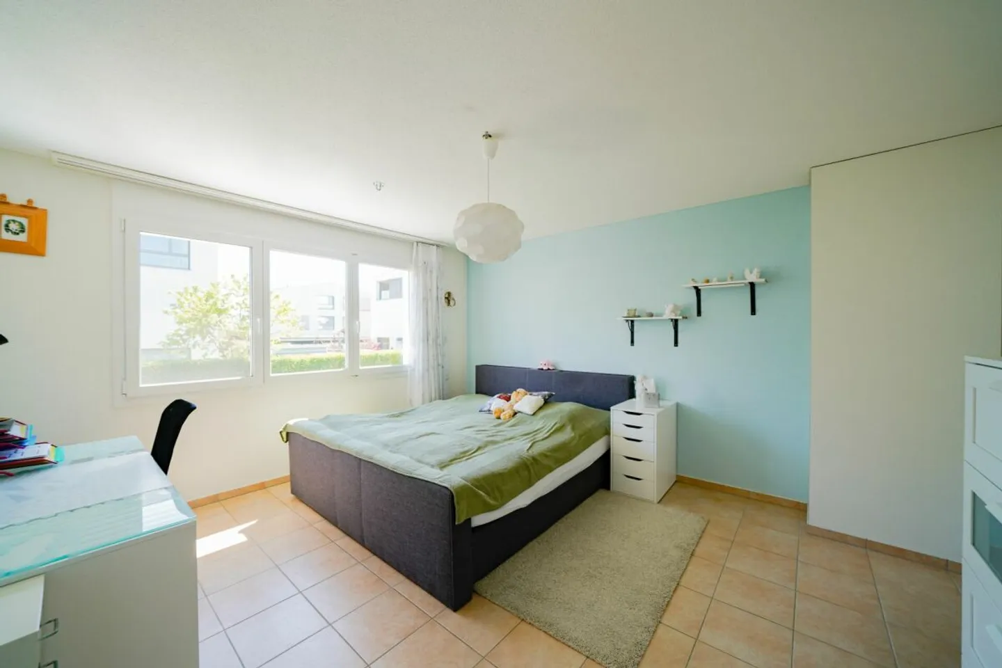 Detached single-family house with well-kept surroundings in an attractive location - Photo 5 of 13