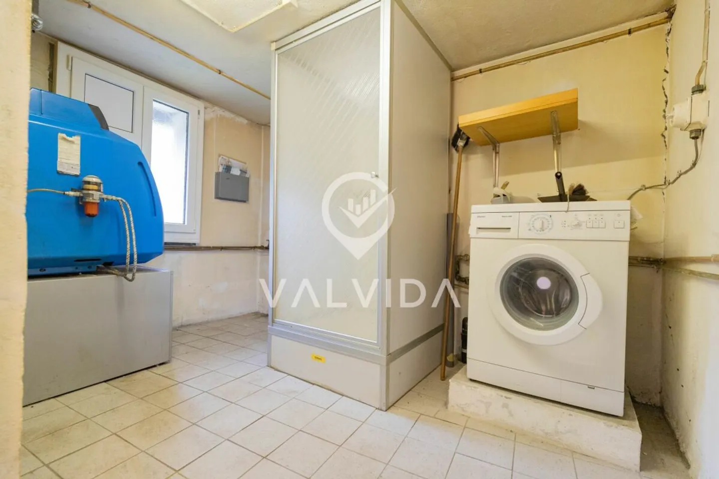 3.5 Room Apartment with Panoramic View and Development Potential in Hohtenn - Photo 9 of 13