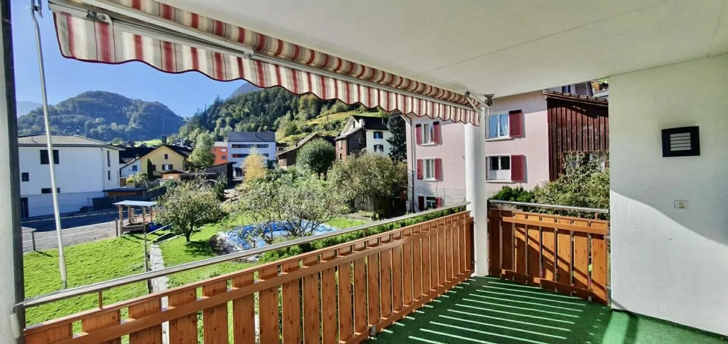 Attractive apartment with fireplace - Photo 6 of 12