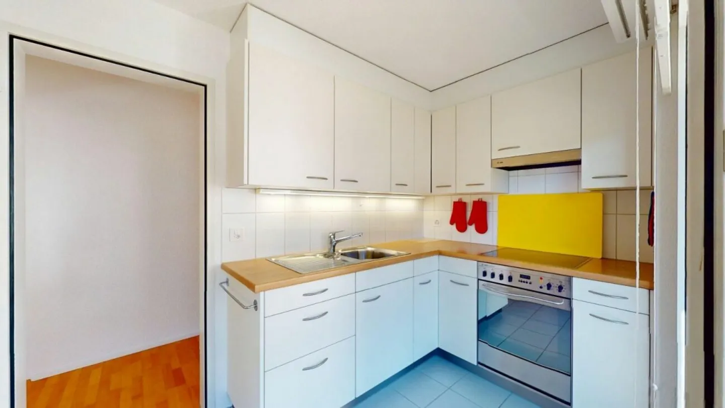 Schöne 3 Zimmer Ferienwohnung mit unverbaubarer Aussicht - Photo 5 of 13