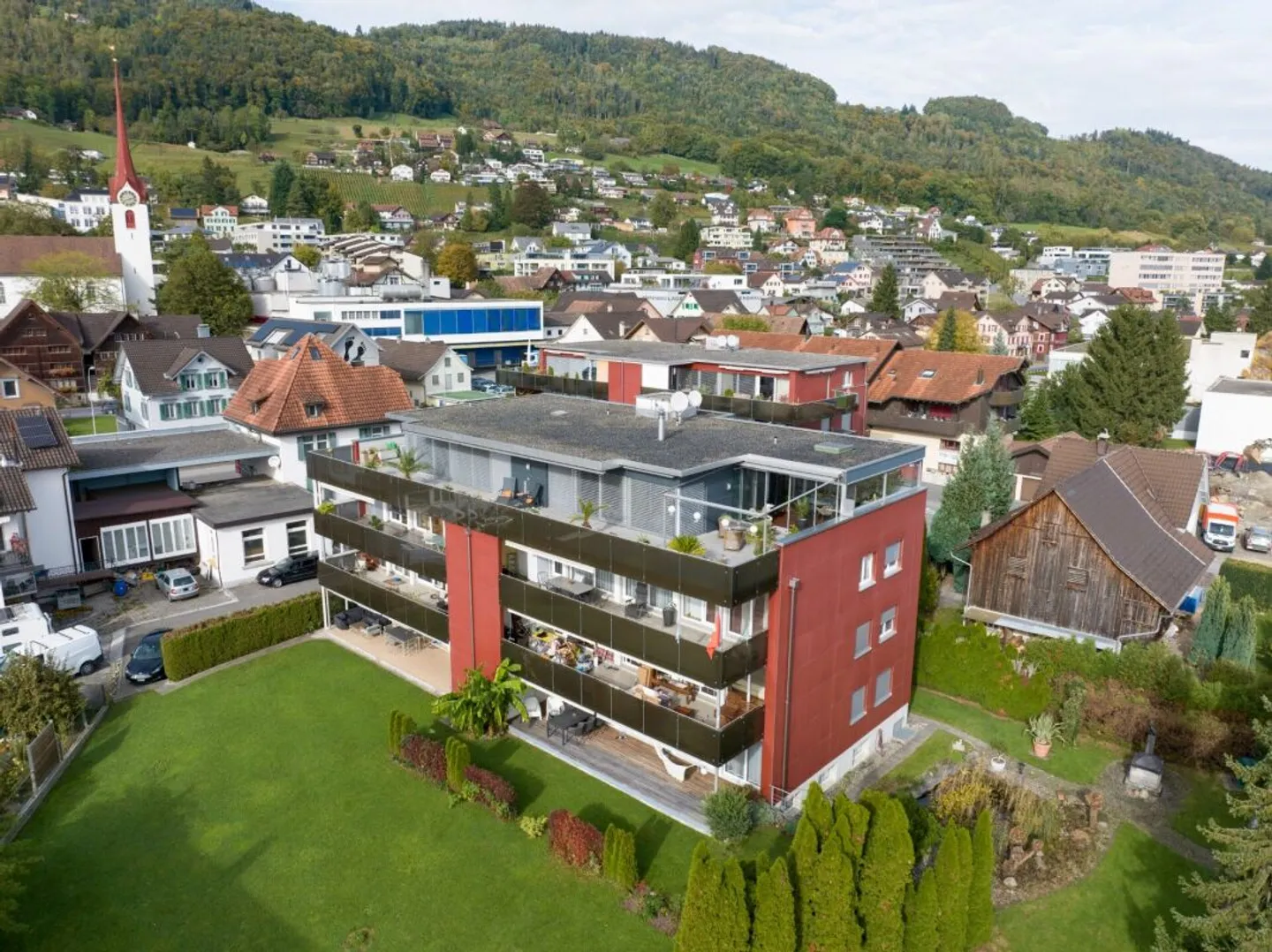 4.5 Room Apartment on the Ground Floor with Large Garden Area - Photo 2 of 13