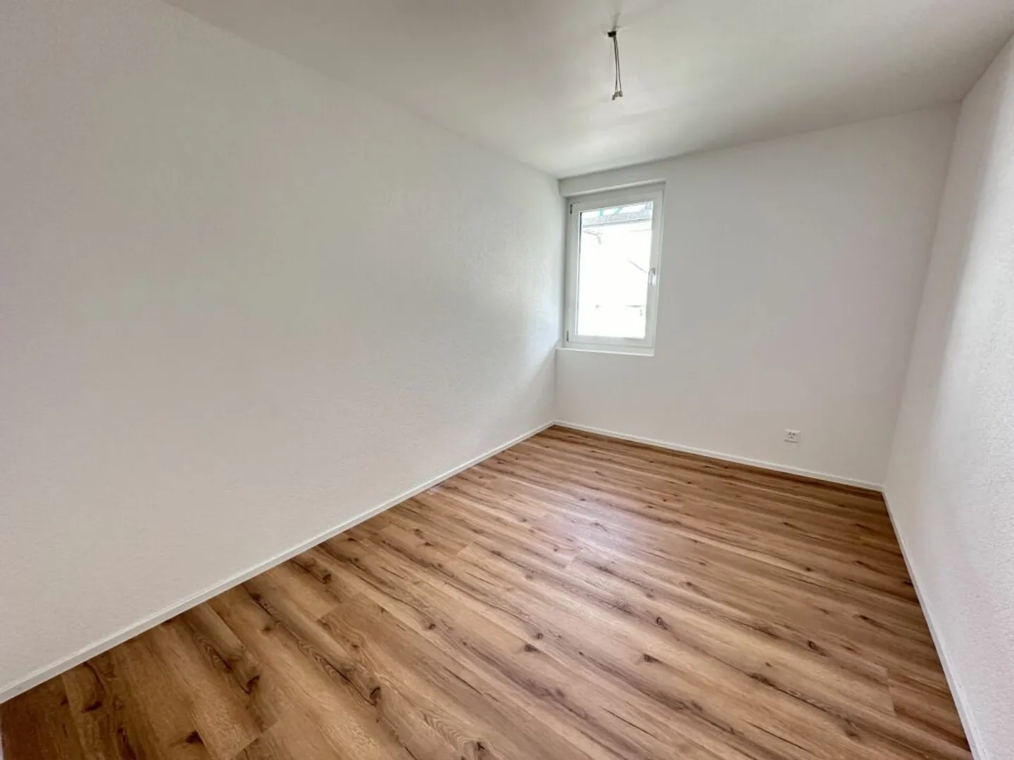 Appartamento 4.5 stanze in posizione centrale - Foto 5 di 7