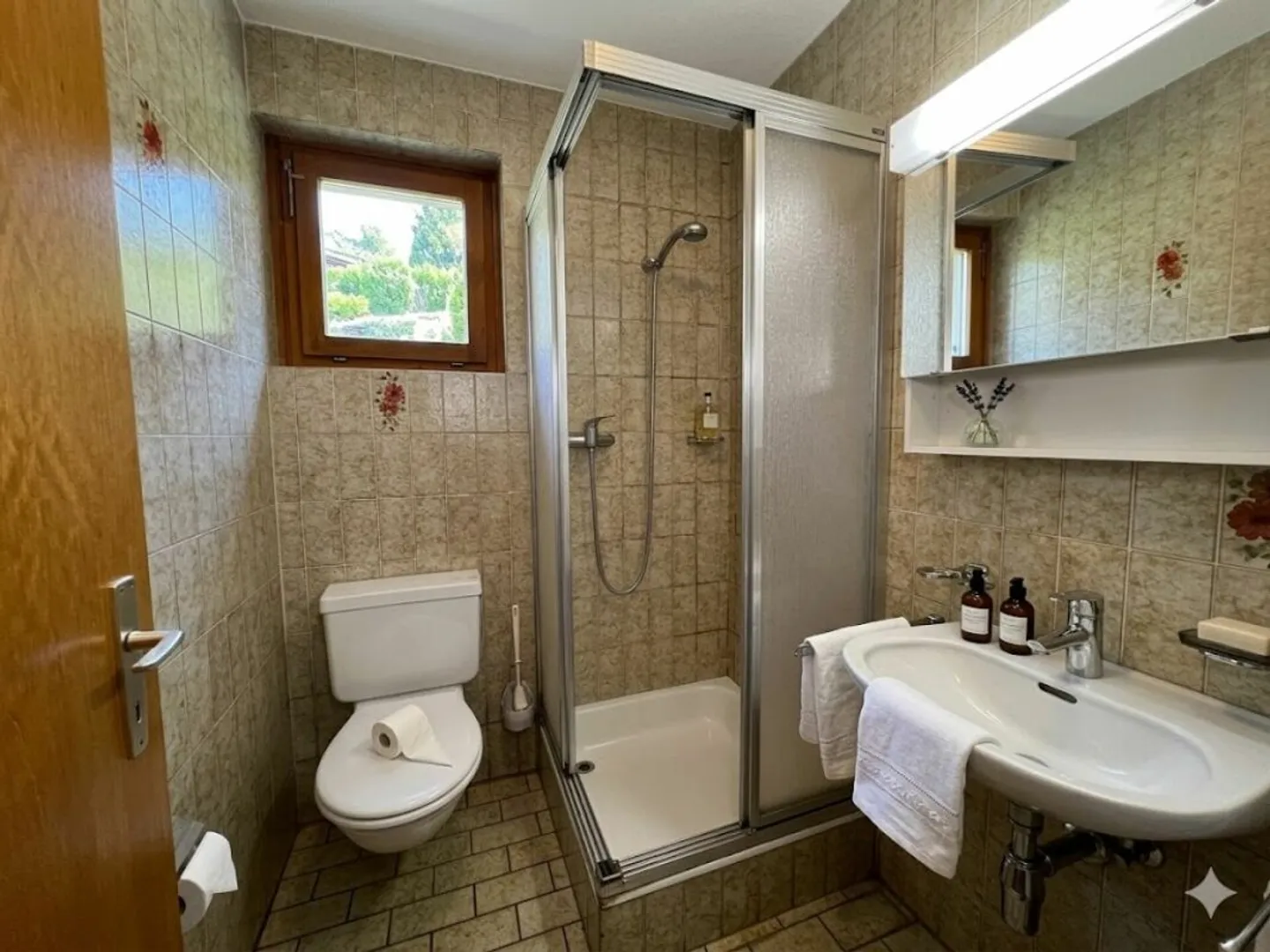 Villa individuelle à rénover avec vue imprenable - Photo 10 sur 13