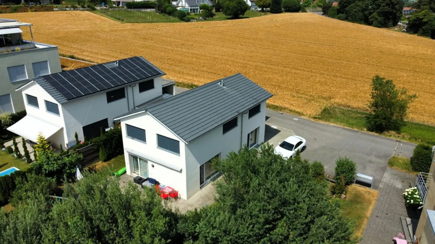 Paradis Familial dans un Emplacement Idyllique - Photo 1 sur 2