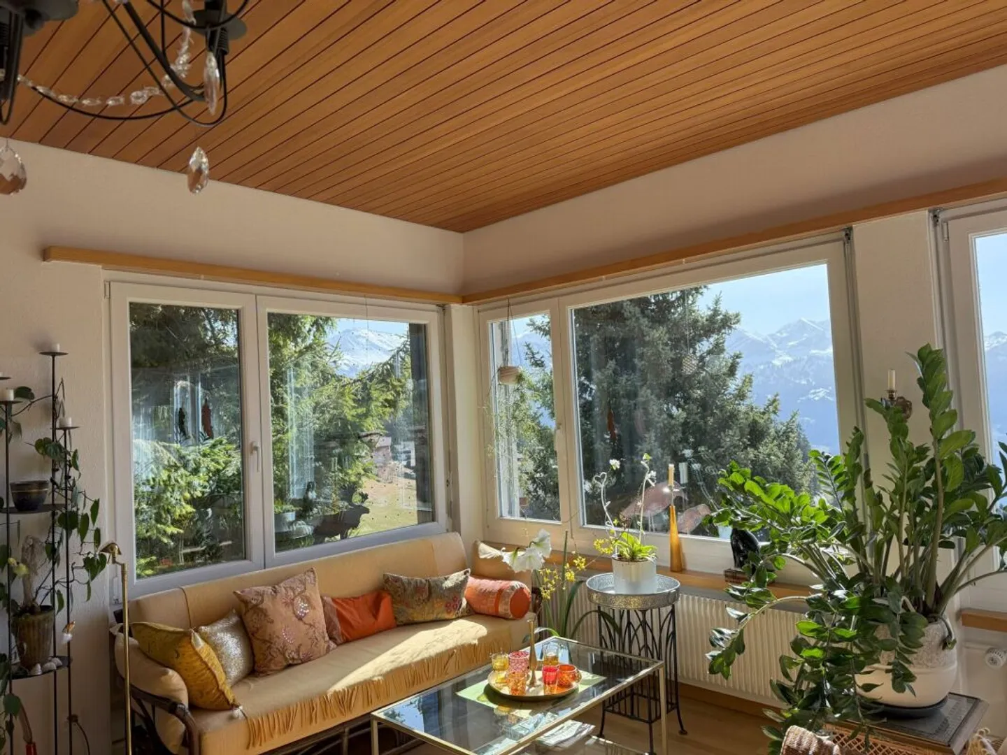 Charming Family Home with Lake View - Photo 7 of 13