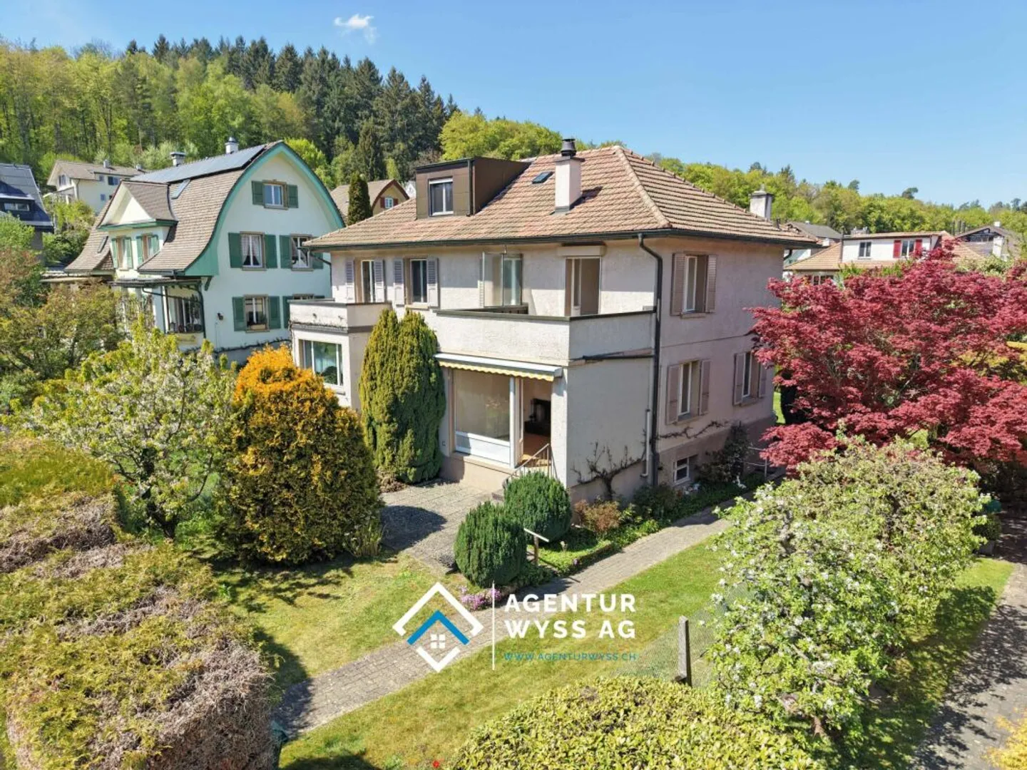 Charmantes Doppelhaus - Foto 1 von 13