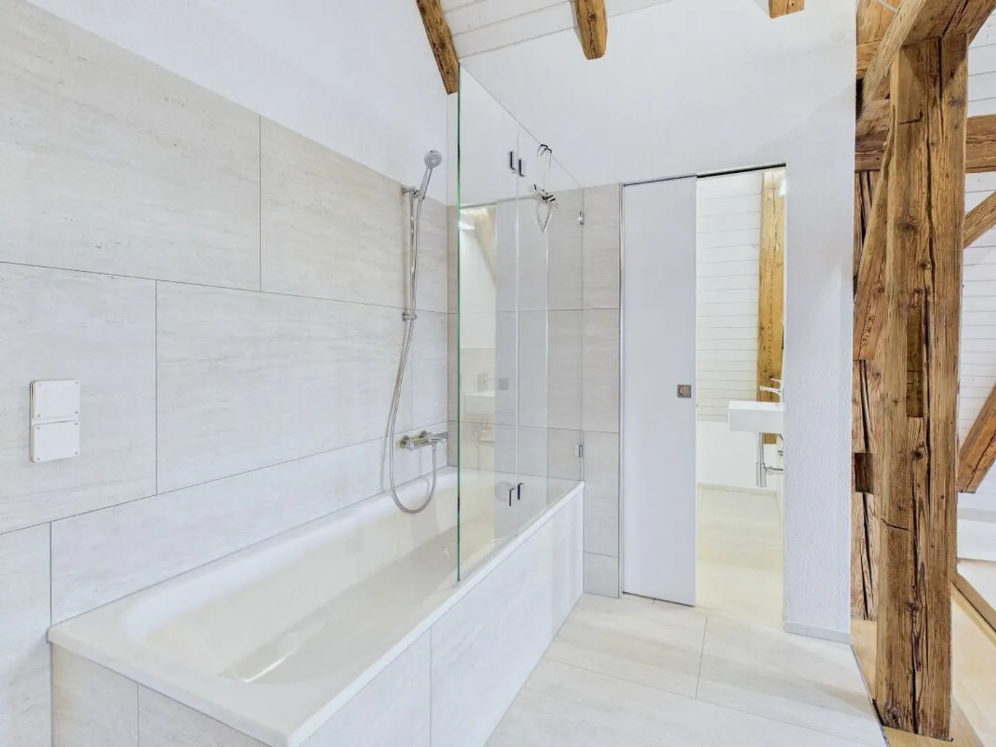 Appartement duplex élégant à Thalwil - 165 m² d'espace de vie avec charme historique et confort moderne - Photo 13 sur 13
