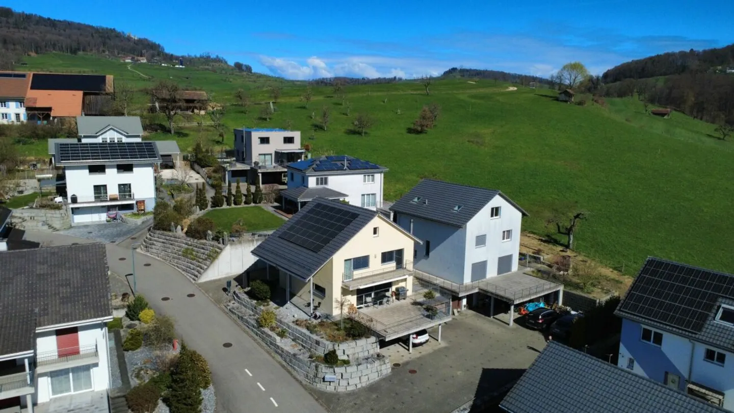 Single-family house with mega volume and lift! - Photo 13 of 13