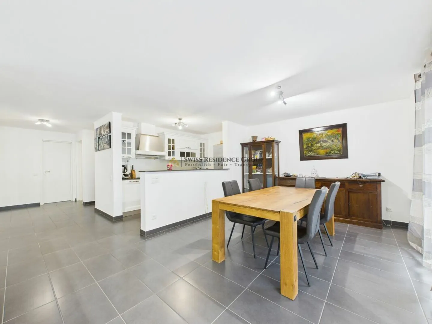 Bright 3.5-room apartment in Stabio - 113 m², 2 bathrooms and strategic location - Photo 1 of 11