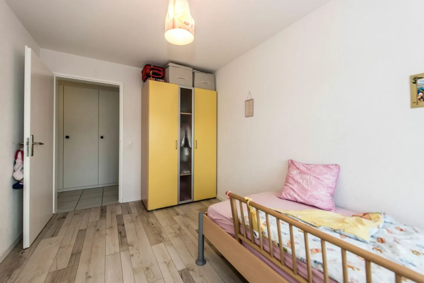 Grosszügige 5.5-Zimmer-Familienwohnung im beliebten Bruggereggquartier - Foto 8 di 13