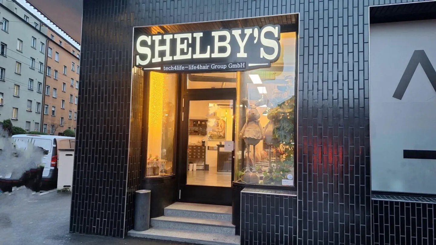 Parrucchiere e Barbershop subito pronti in posizione centrale - Foto 1 di 13