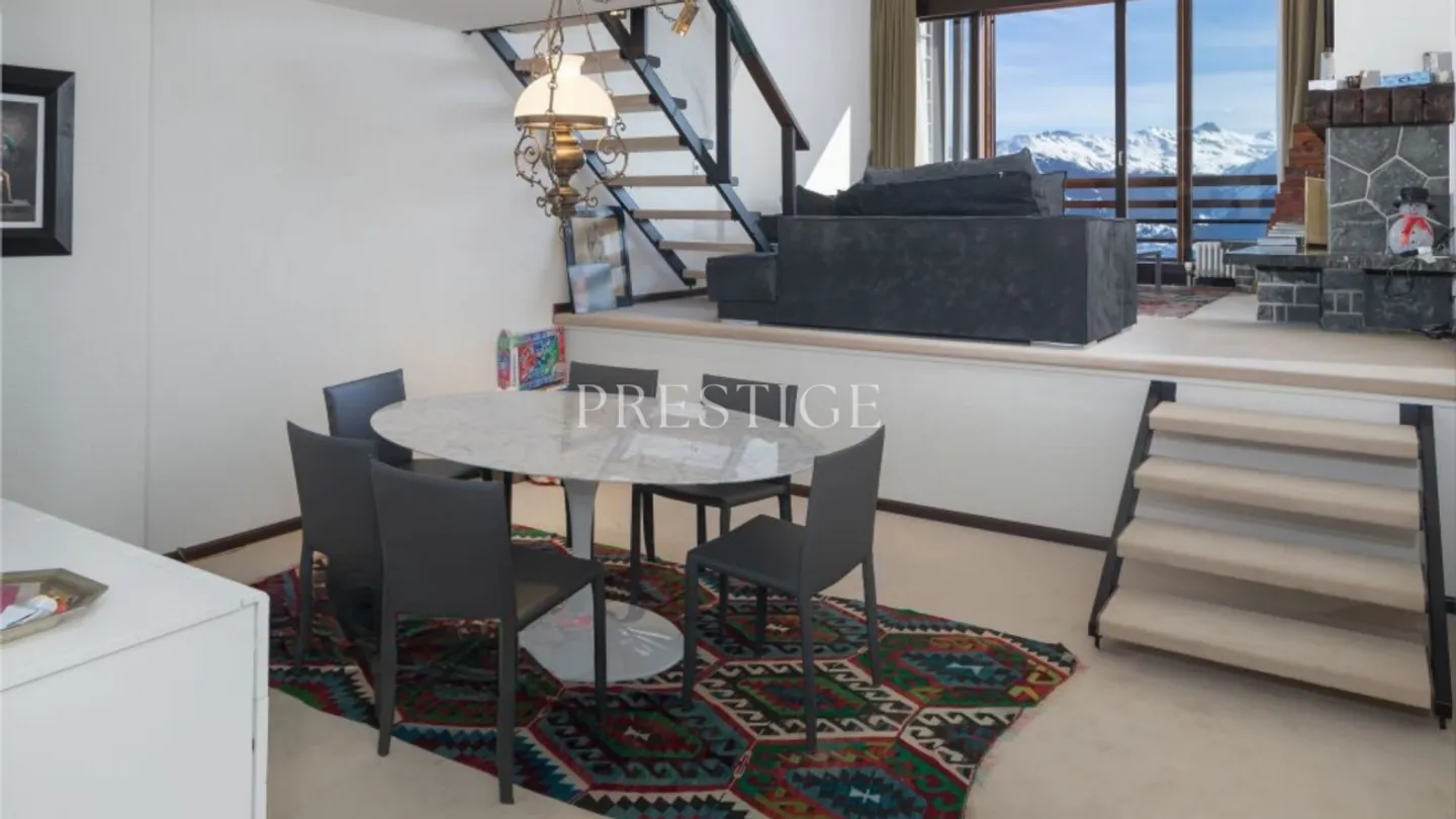 EXKLUSIVITÄT - Duplex-Wohnung 3½ Zimmer mit Südbalkonen und Panoramablick - Crans-Montana (Vermala) - Foto 2 von 13