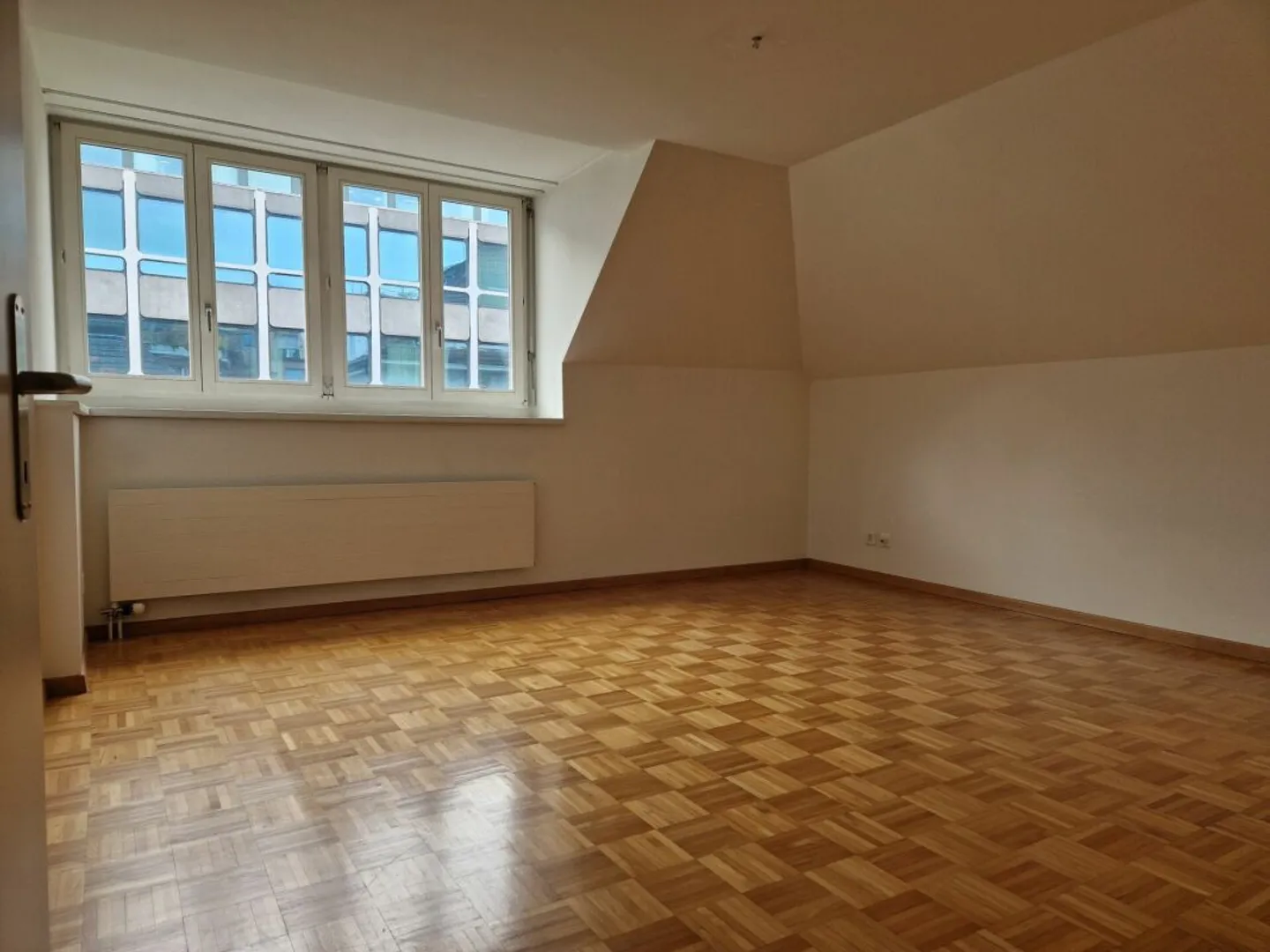 Helle 3.5-Zimmer-Wohnung an zentraler Lage in Luzern - Photo 6 sur 8