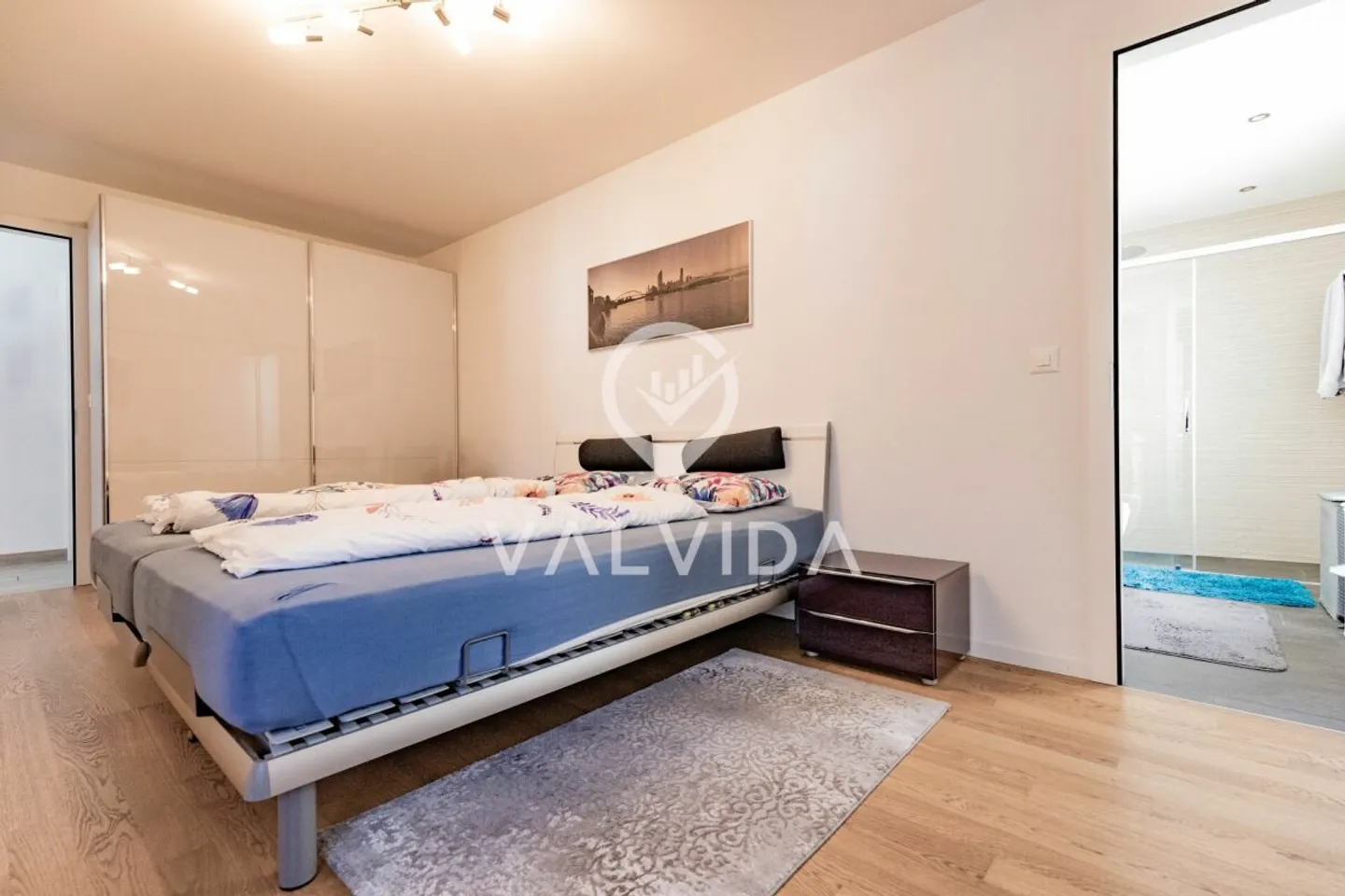 Moderne 5.5-Zimmerwohnung mit Wintergarten und hochwertiger Ausstattung - Foto 5 von 13