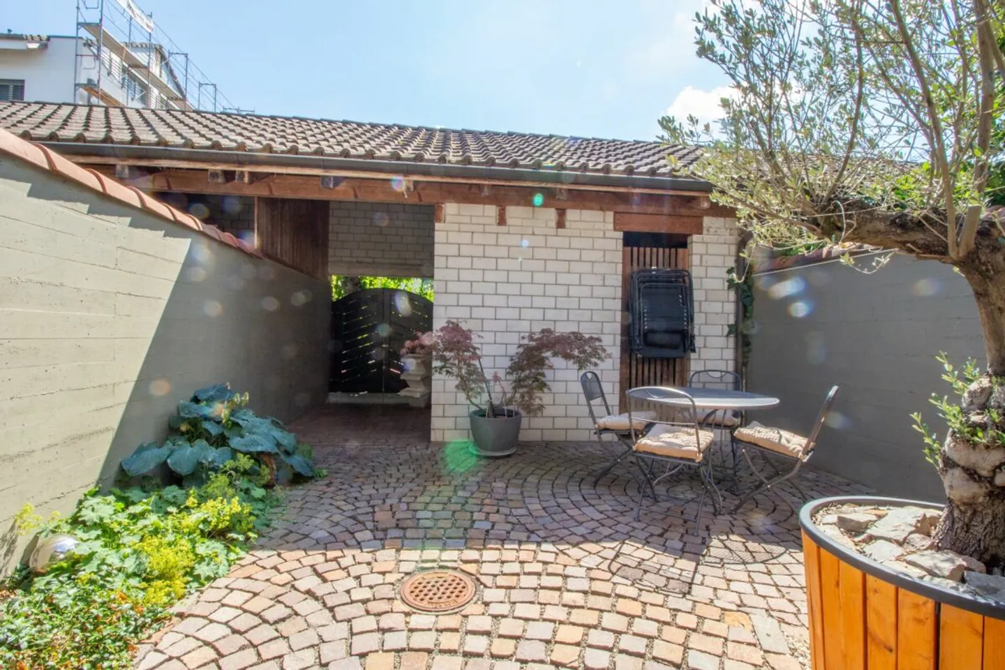 Renovated and family-friendly 5.5 room terraced single-family house - Photo 2 of 13
