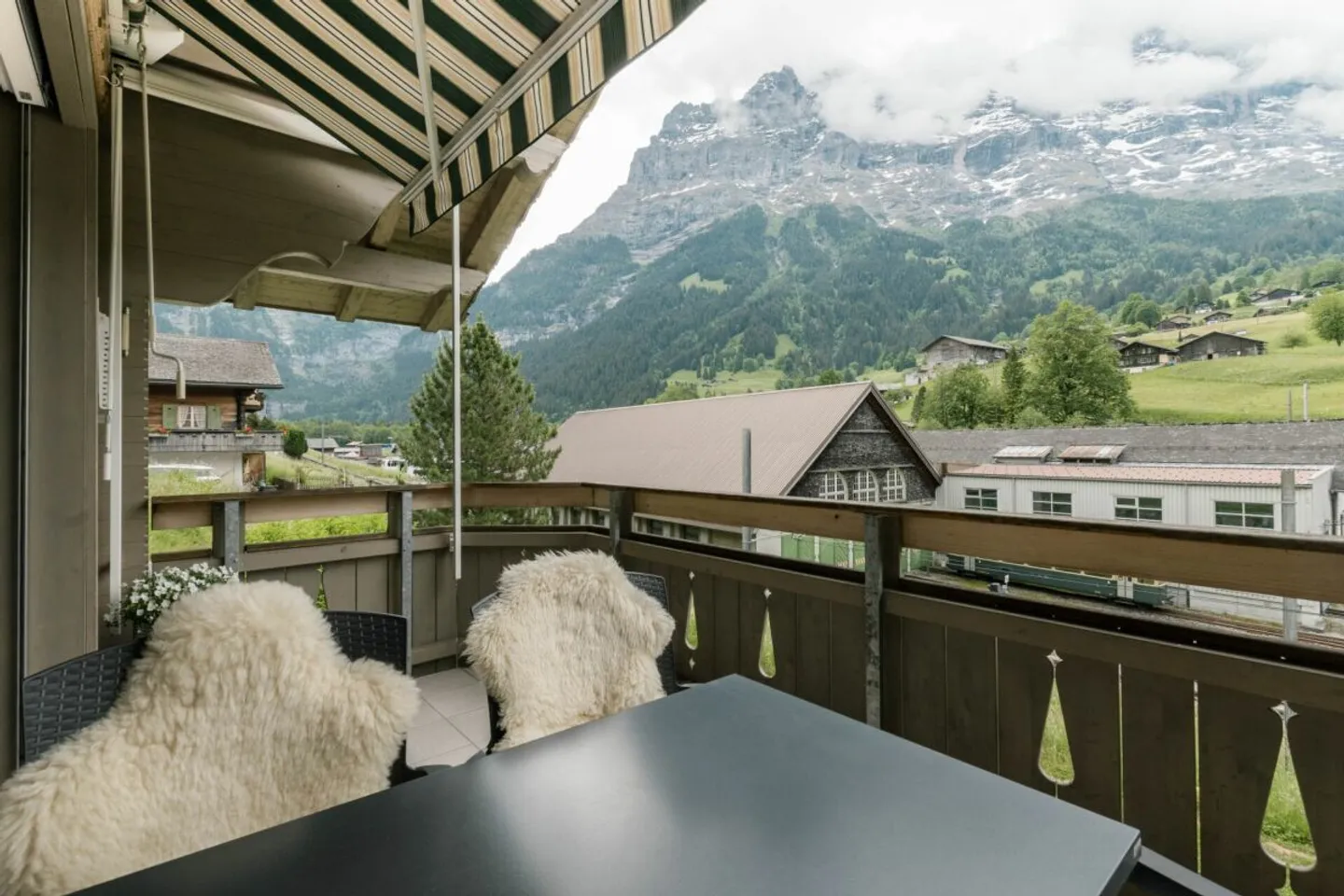 Appartamento affascinante 2.5 camere nella costruzione Eiger - Foto 13 di 13