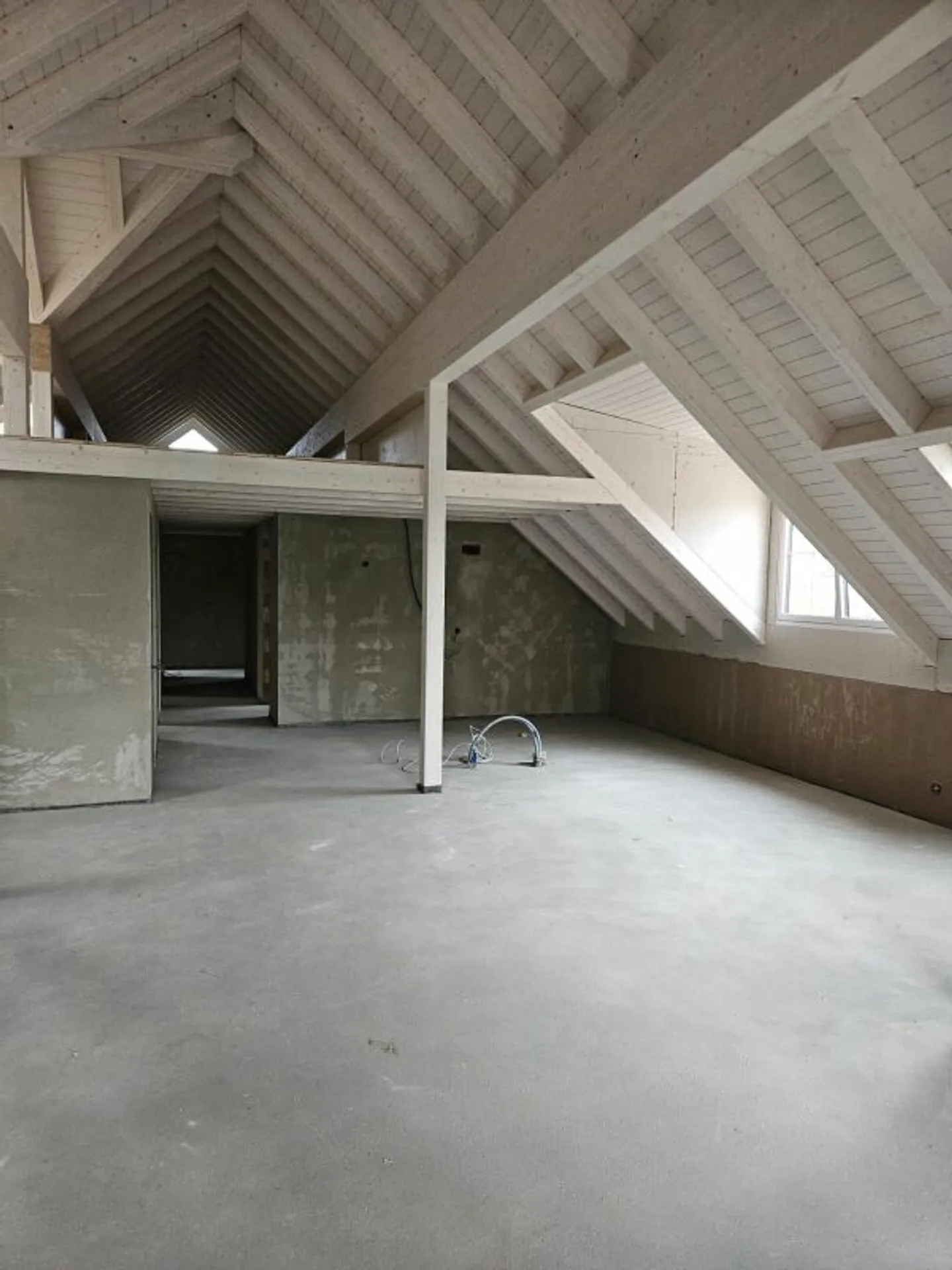 Nouvelle construction d'un appartement en copropriété de 4,5 pièces (grenier avec galerie, n° 8) dans le rural Liebensberg (commune de Wiesendangen) - Photo 3 sur 9
