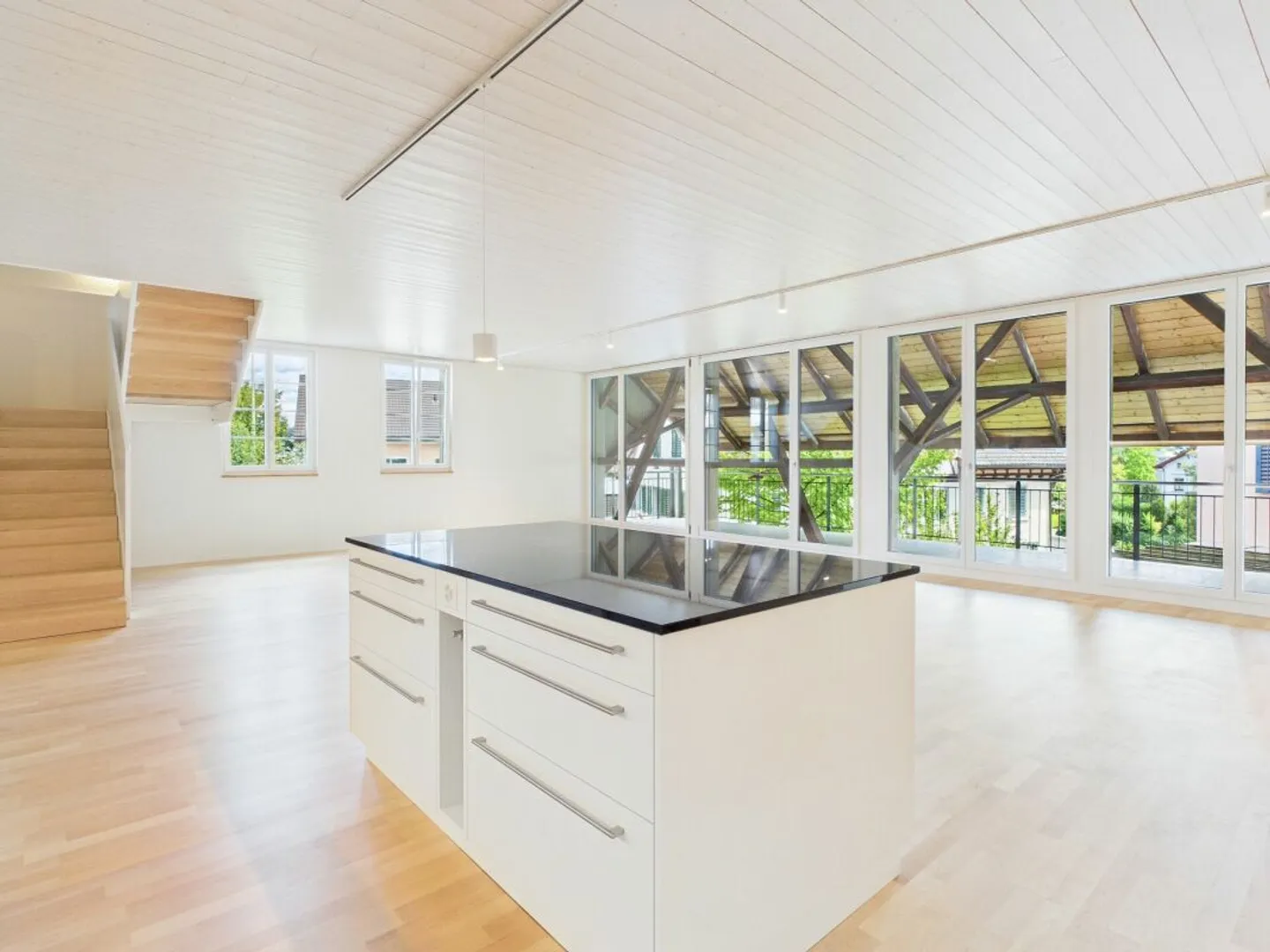 Appartement duplex élégant à Thalwil - 165 m² d'espace de vie avec charme historique et confort moderne - Photo 4 sur 13