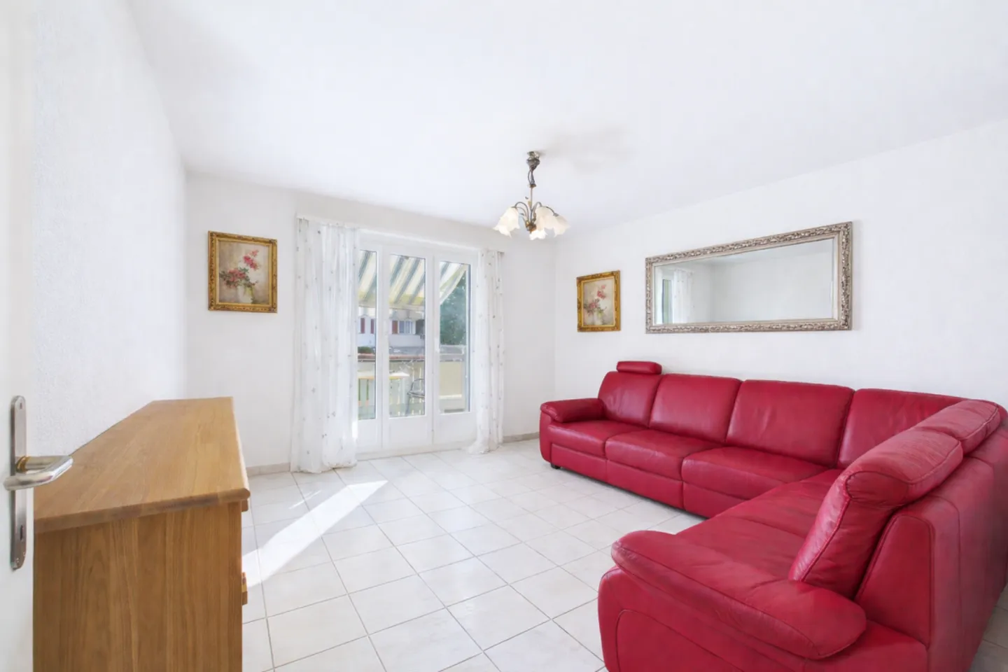 Living with garden and optimal connection - Photo 2 of 9