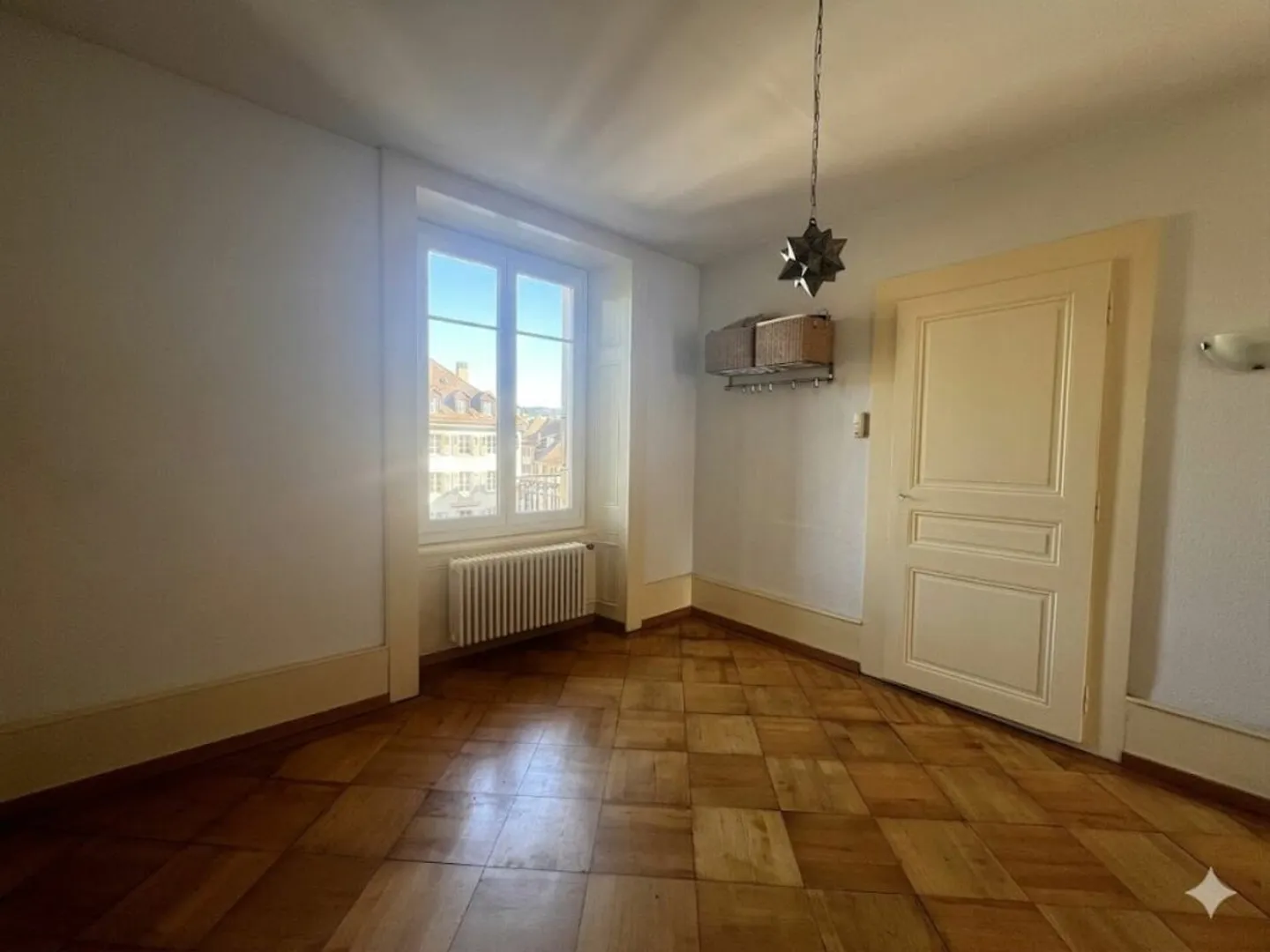 Appartement Charmant avec Vue sur le Lac - Photo 5 sur 7