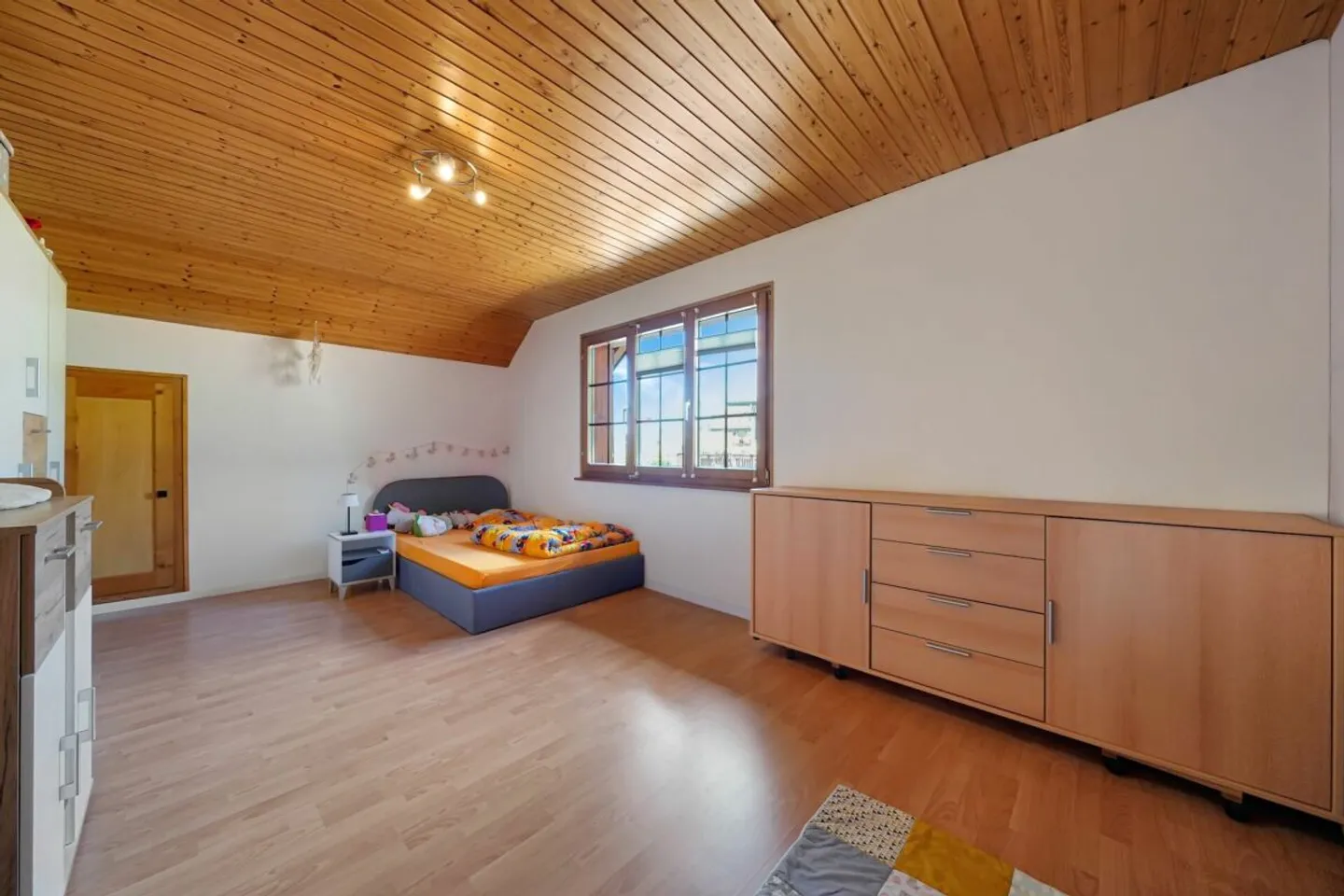 Casa unifamiliare indipendente con giardino in una posizione fantastica - Foto 11 di 13